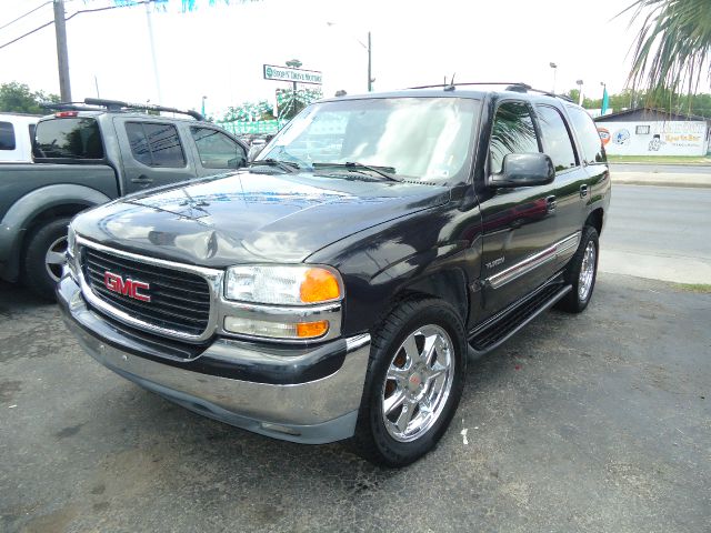 GMC Yukon 2004 photo 4