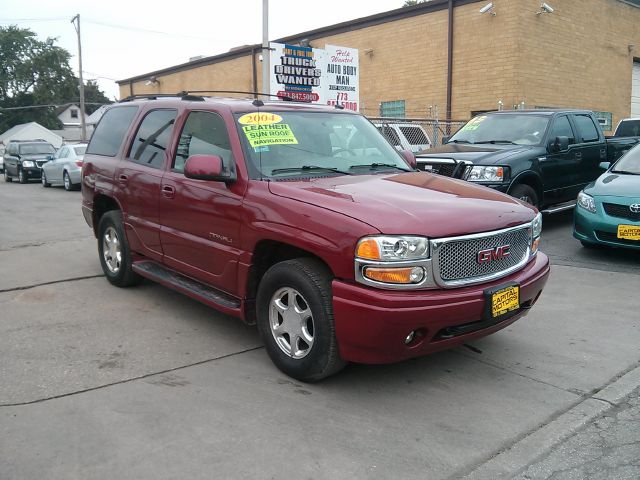 GMC Yukon 2004 photo 3