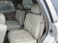 GMC Yukon 2004 photo 2