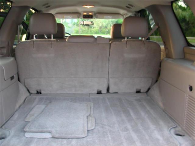 GMC Yukon 2004 photo 1