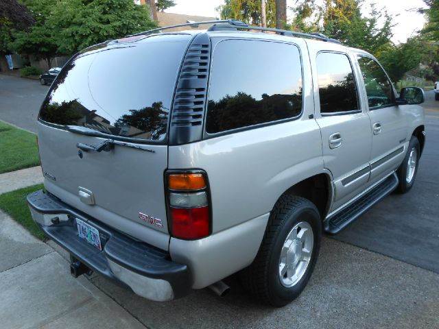 GMC Yukon 2004 photo 3