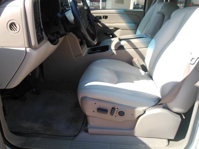 GMC Yukon 2004 photo 17