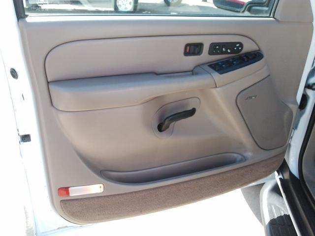 GMC Yukon 2004 photo 29