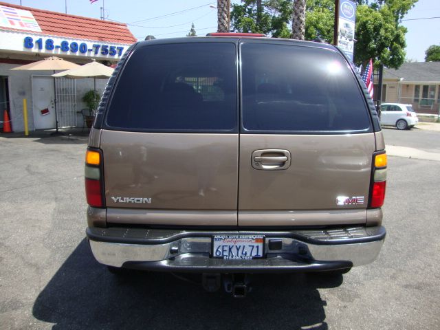 GMC Yukon 2004 photo 15