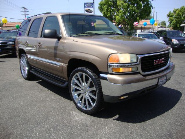 GMC Yukon 2004 photo 16