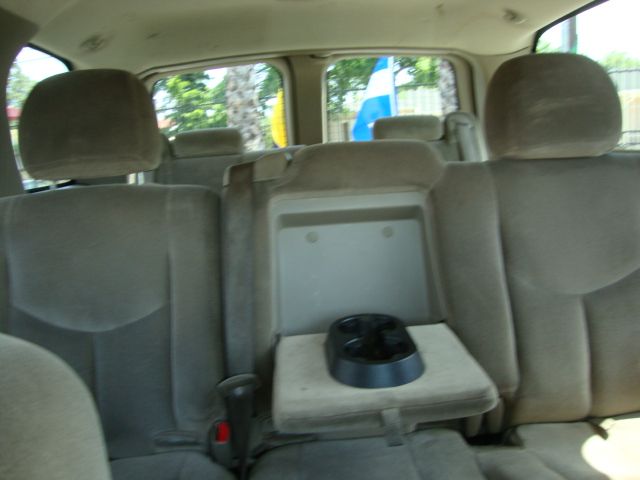 GMC Yukon 2004 photo 2