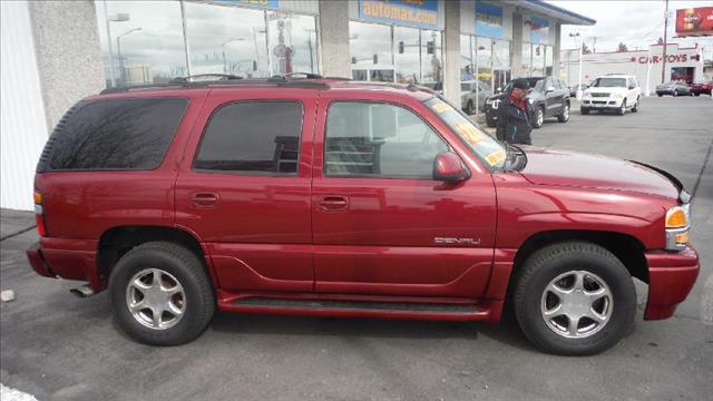 GMC Yukon 2004 photo 1