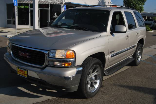 GMC Yukon 2004 photo 4