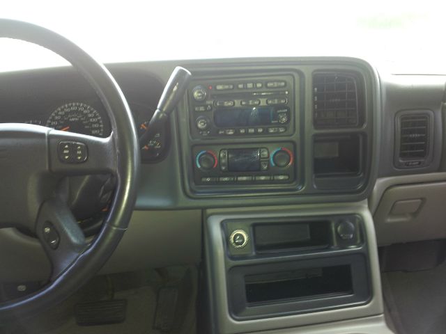 GMC Yukon 2004 photo 8