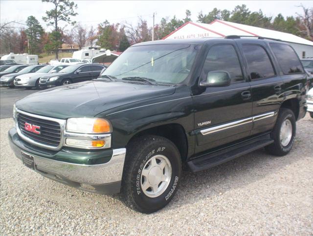 GMC Yukon 2004 photo 1