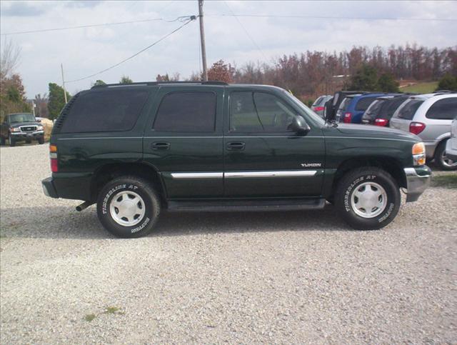 GMC Yukon 2004 photo 4