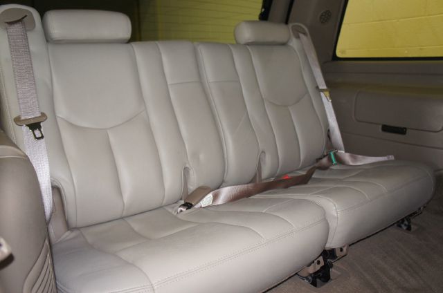 GMC Yukon 2004 photo 8