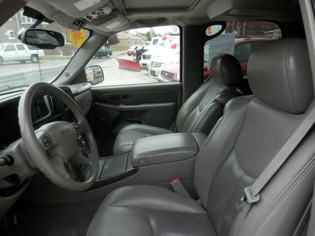 GMC Yukon 2004 photo 10