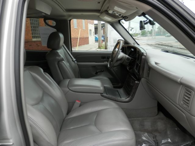 GMC Yukon 2004 photo 12