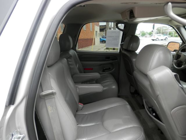 GMC Yukon 2004 photo 14