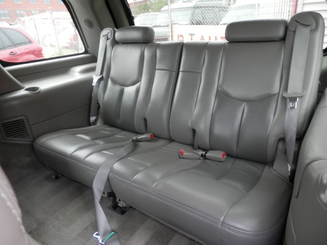 GMC Yukon 2004 photo 17