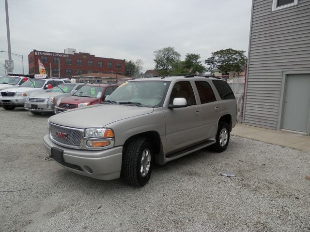 GMC Yukon 2004 photo 3