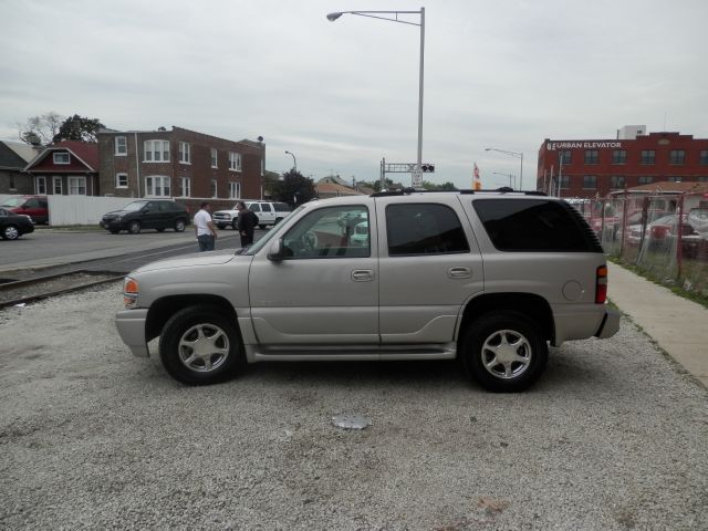 GMC Yukon 2004 photo 4