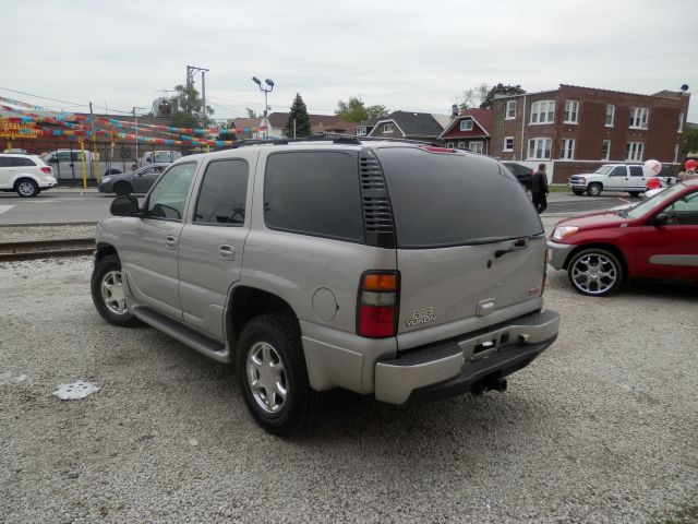 GMC Yukon 2004 photo 5