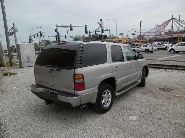 GMC Yukon 2004 photo 7