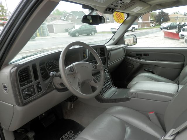 GMC Yukon 2004 photo 9