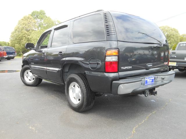 GMC Yukon 2005 photo 18