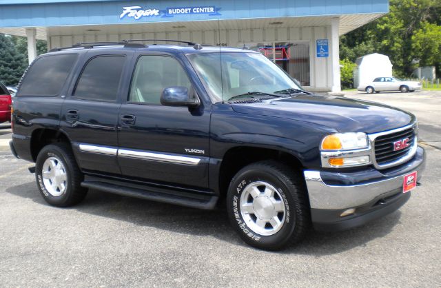 GMC Yukon 2005 photo 2