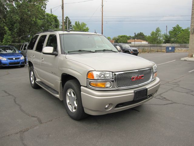 GMC Yukon 2005 photo 1