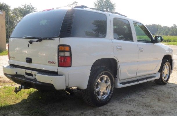 GMC Yukon 2005 photo 3