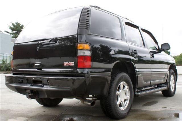 GMC Yukon 2005 photo 4