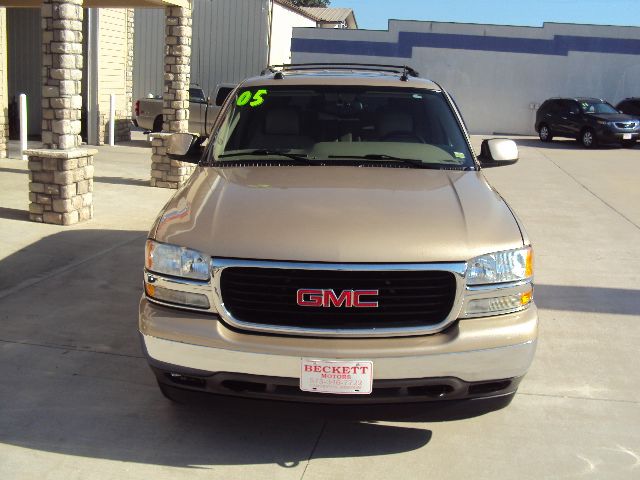 GMC Yukon 2005 photo 1