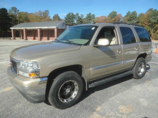 GMC Yukon 2005 photo 1