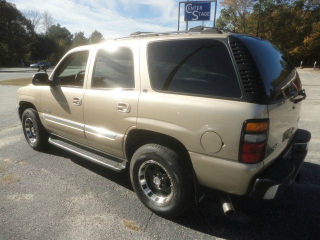 GMC Yukon 2005 photo 2