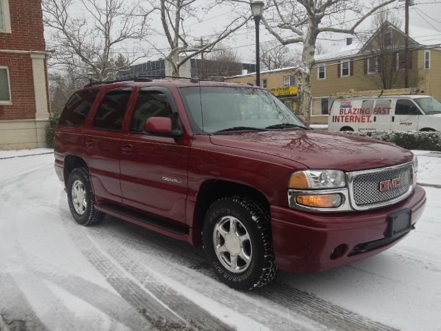 GMC Yukon 2005 photo 3