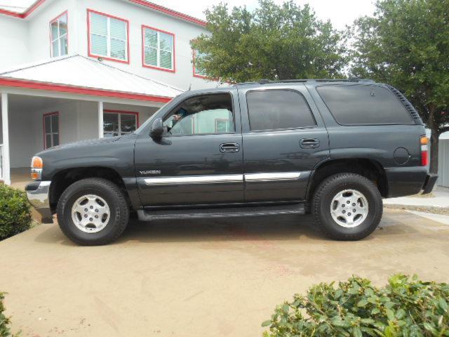 GMC Yukon 2005 photo 1