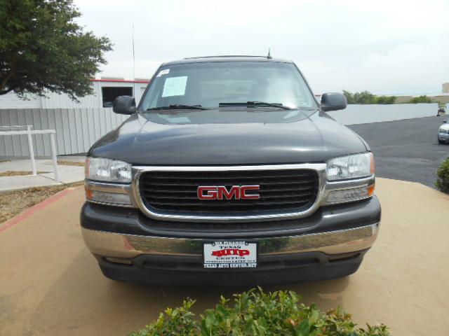 GMC Yukon 2005 photo 2