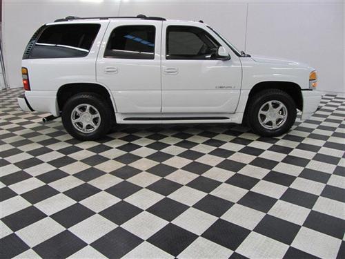 GMC Yukon 2005 photo 2