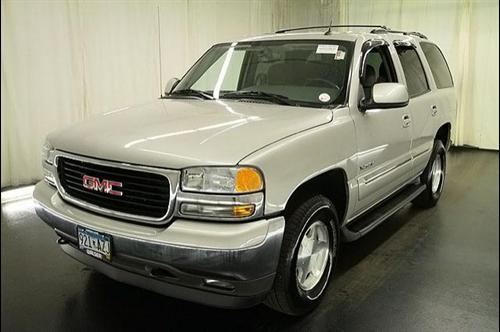 GMC Yukon 2005 photo 2