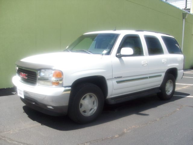 GMC Yukon 2005 photo 3