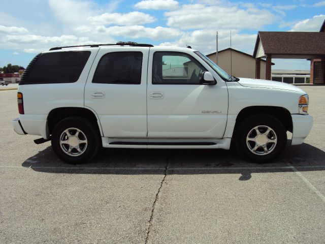 GMC Yukon EX Sedan 4D SUV