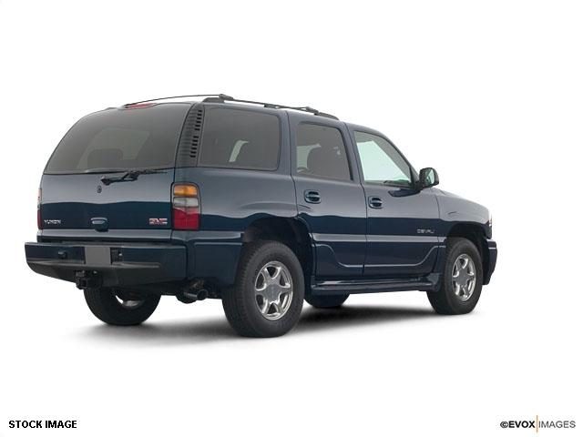 GMC Yukon 2005 photo 1