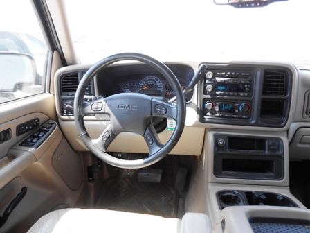 GMC Yukon 2005 photo 3