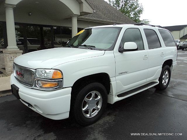 GMC Yukon 2005 photo 18