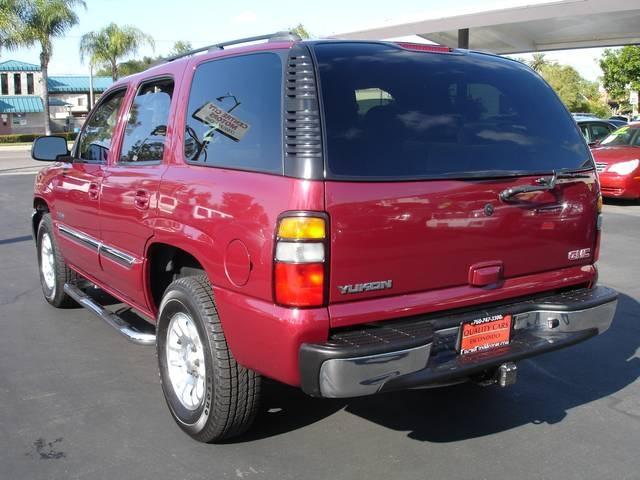 GMC Yukon 2005 photo 4