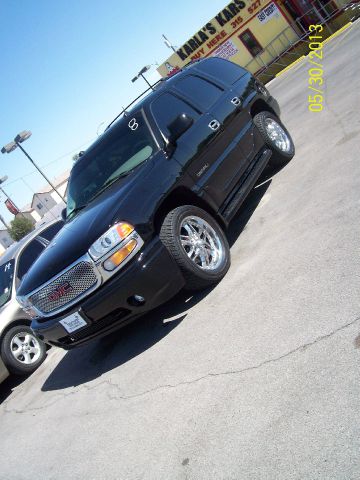 GMC Yukon 2005 photo 0