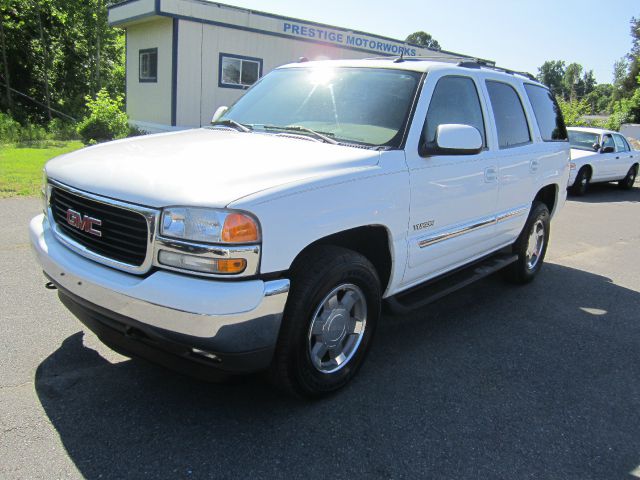 GMC Yukon 2005 photo 10