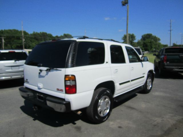 GMC Yukon 2005 photo 12