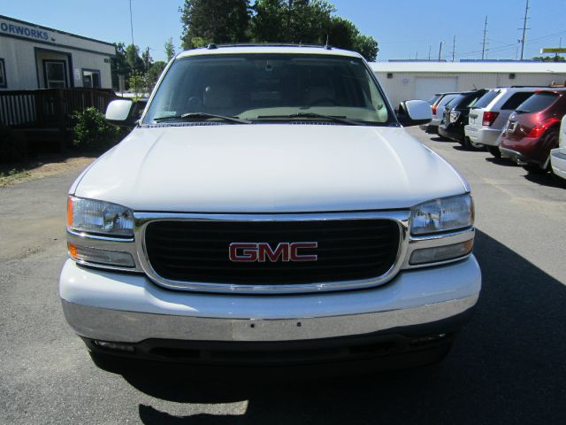 GMC Yukon 2005 photo 13