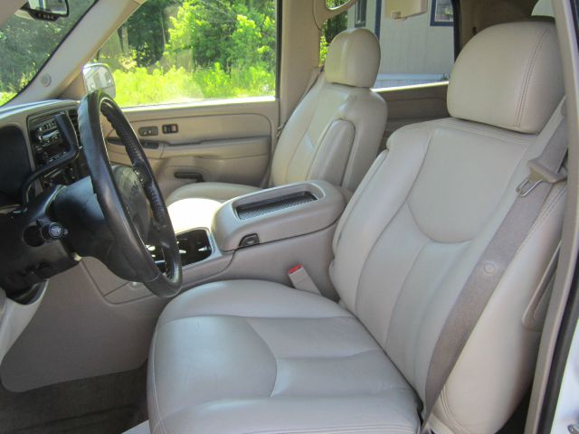 GMC Yukon 2005 photo 14