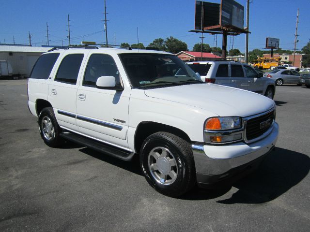 GMC Yukon 2005 photo 15